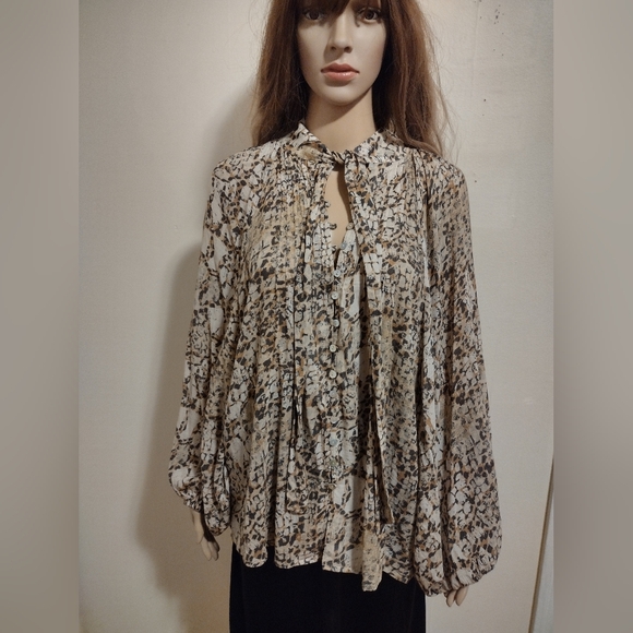 Spell Animal Print Tie Blouse, L - Picture 9 of 17